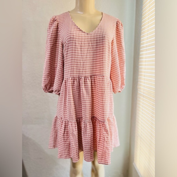 Petal and Pup mini size 4 dress puffy sleeves gentle used only - Picture 1 of 10